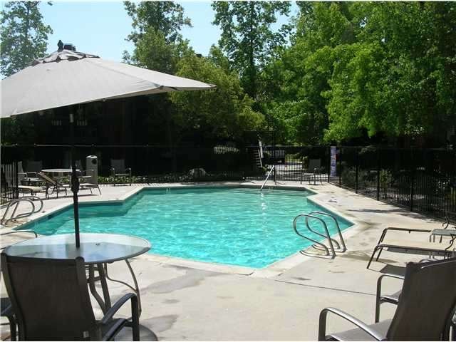 Community pool, poolhouse and spa