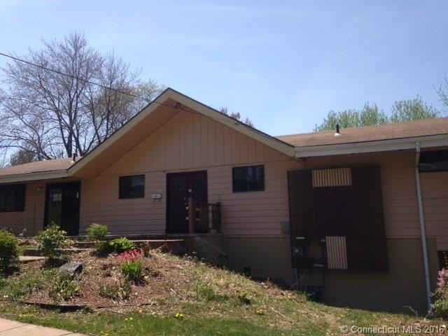 204 Hawthorne St, Manchester, CT 06042 - photo 1