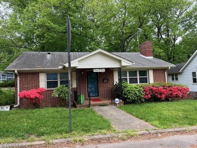 409 Gilmer Cir, Reidsville, NC 27320 - photo 1