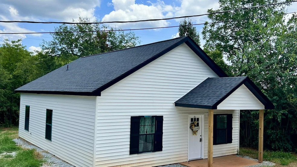 307 Hunter St, Seneca, SC 29678 - photo 1