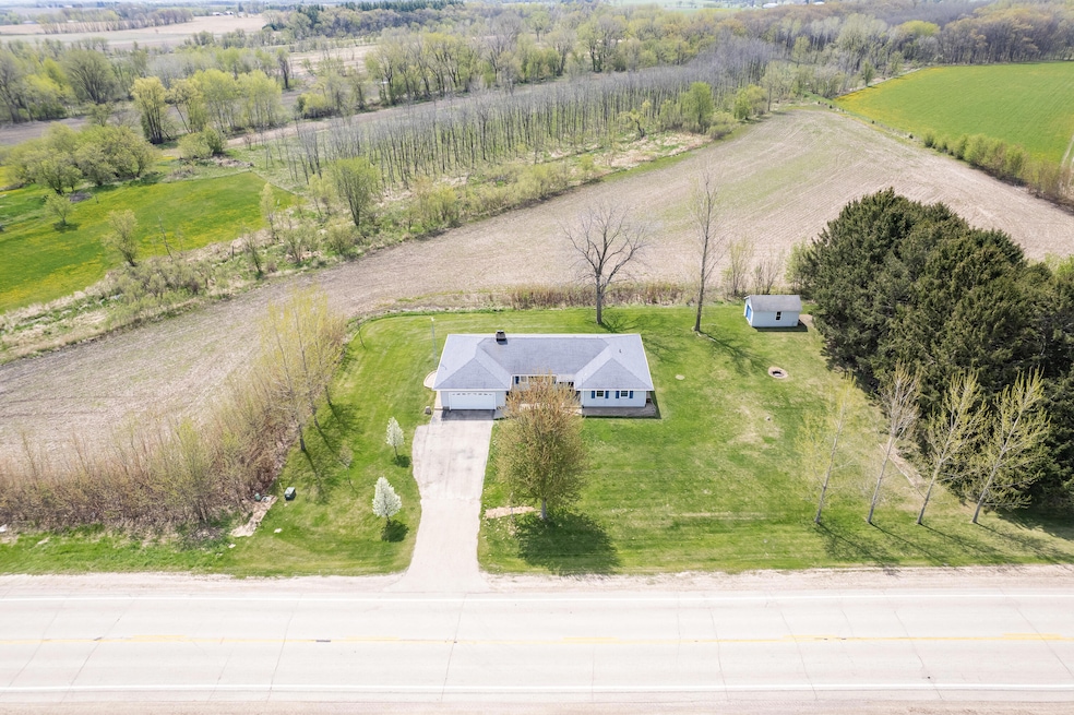 W11069 County Road S