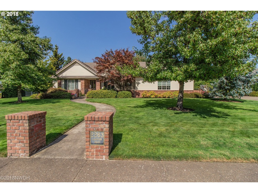 2263 Lakeview Dr, Eugene, OR 97408 - photo 1