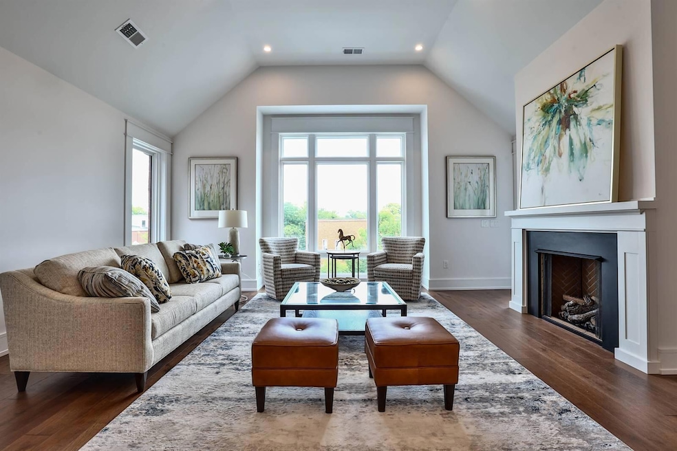 1 Highland Ave unit 207, Fort Thomas, KY 41075 - photo 1