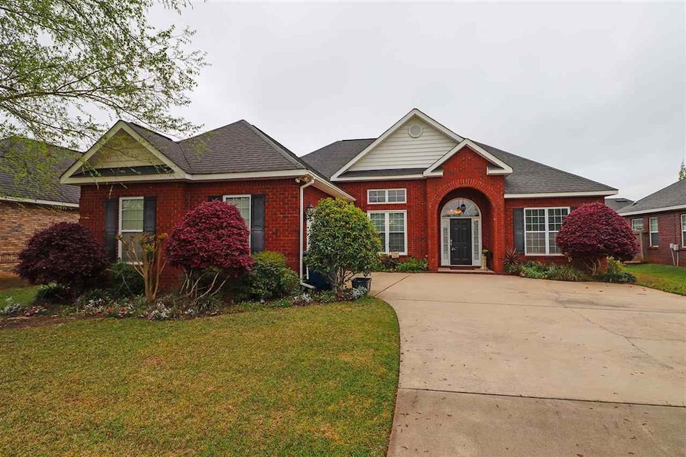 122 Manchester Ln, Byron, GA 31008 - photo 1