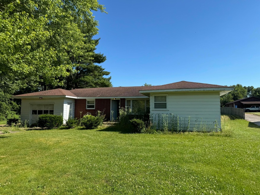 512 W 400 S, La Porte, IN 46350 - photo 1