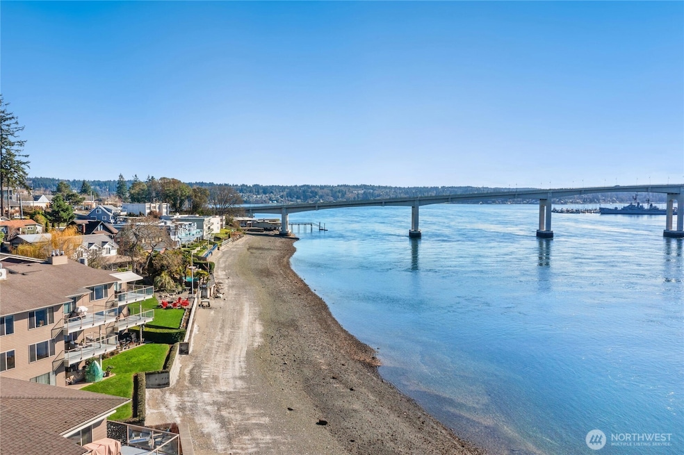 1311 Marlow Ave unit B2, Bremerton, WA 98310 - photo 1