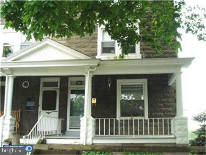 69 S 3rd St, Perkasie, PA 18944 - photo 1