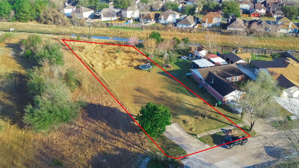 3666 Abinger Ln, Houston, TX 77088 - photo 1