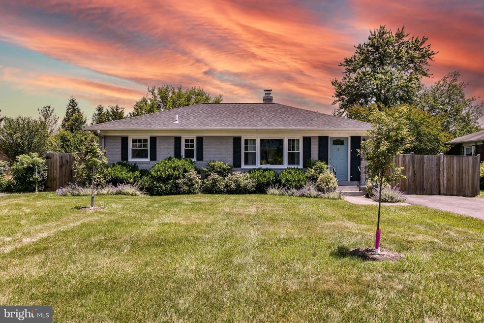 1015 Woods Place, Alexandria, VA 22302 - photo 1