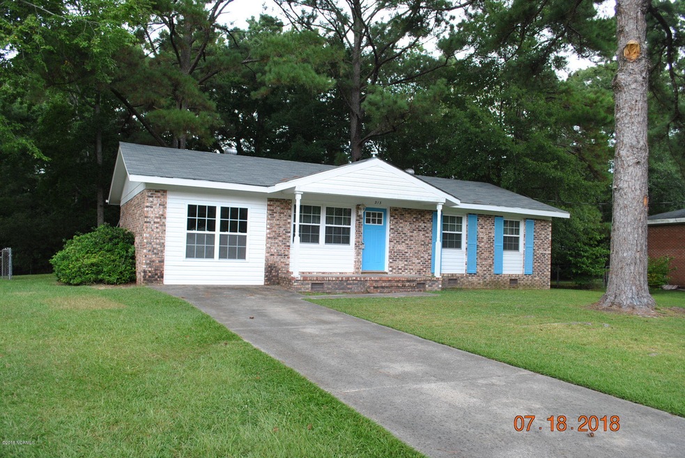 313 Cardinal Rd, Jacksonville, NC 28546 - photo 1