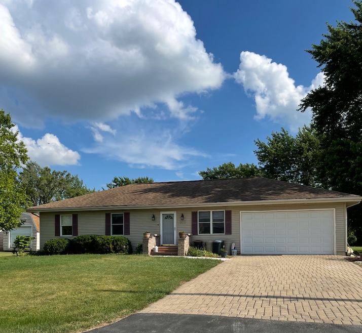 For Sale $374,000 • Co-Listing Agent