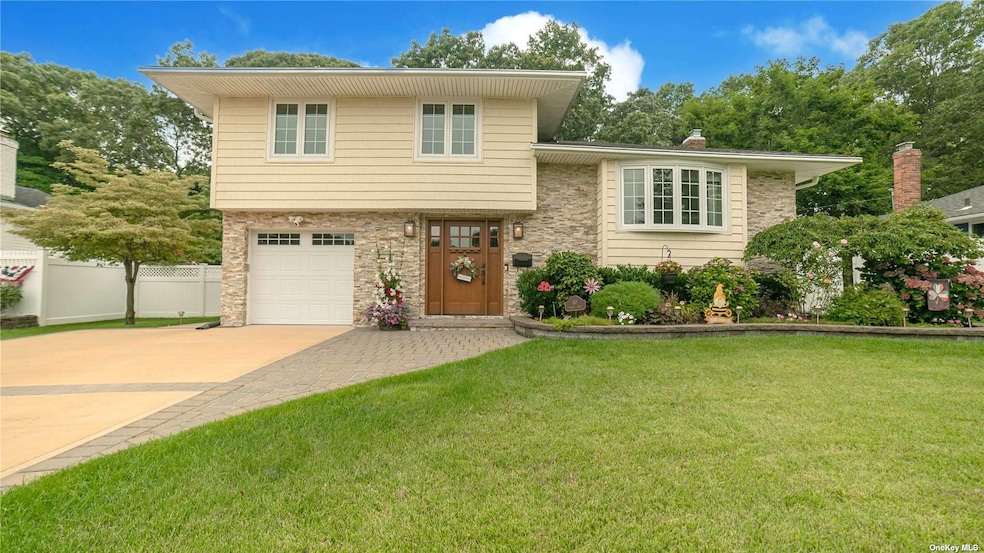 Sold $760,000 • Co-Listing Agent