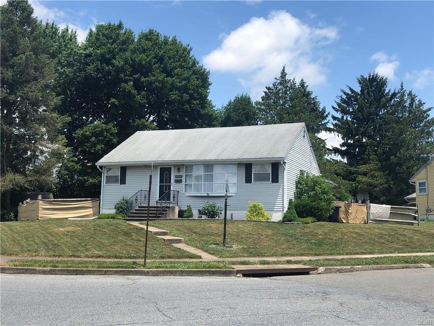 1540 Kaywin Ave, Bethlehem, PA 18018 - photo 1