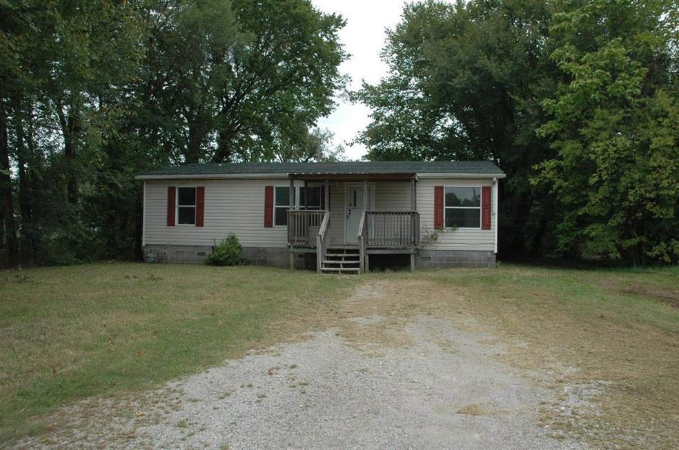 2021 Morton Ave, Parsons, KS 67357 - photo 1