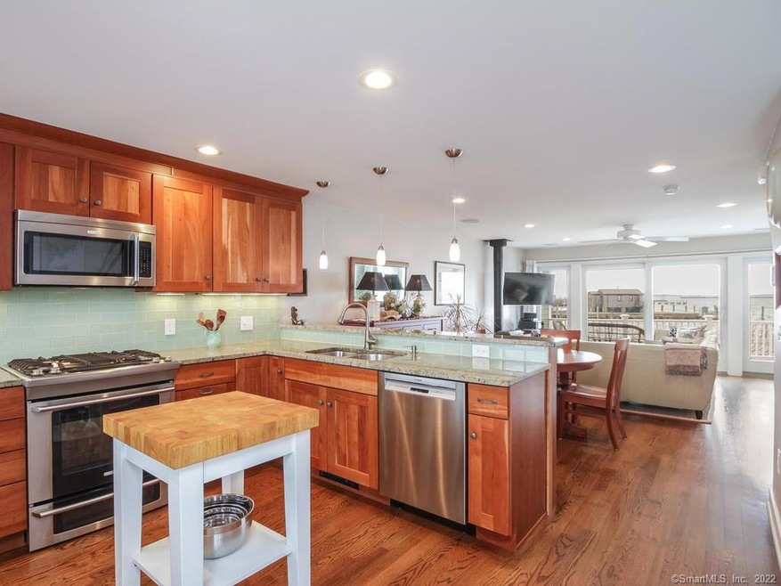 1A Church St unit B, Stonington, CT 06378 - photo 1