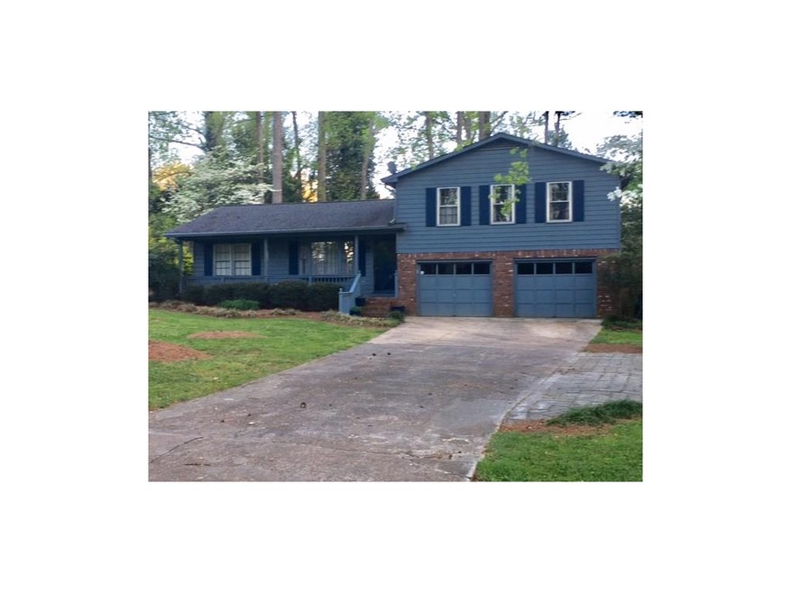 2631 Plains Ct    Level  Drive