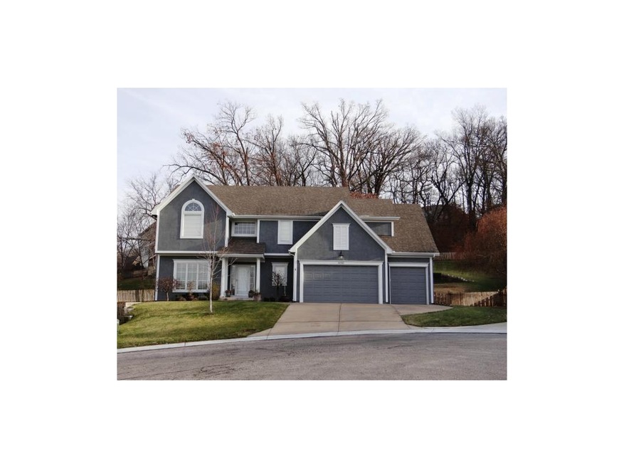 4 Bedroom, 4.5 Full Bath Two Story Home On Cul-de-