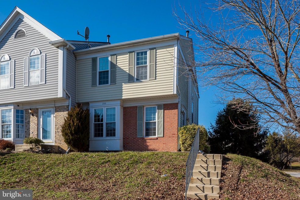 200 Royal Oak Ct, Odenton, MD 21113 - photo 1