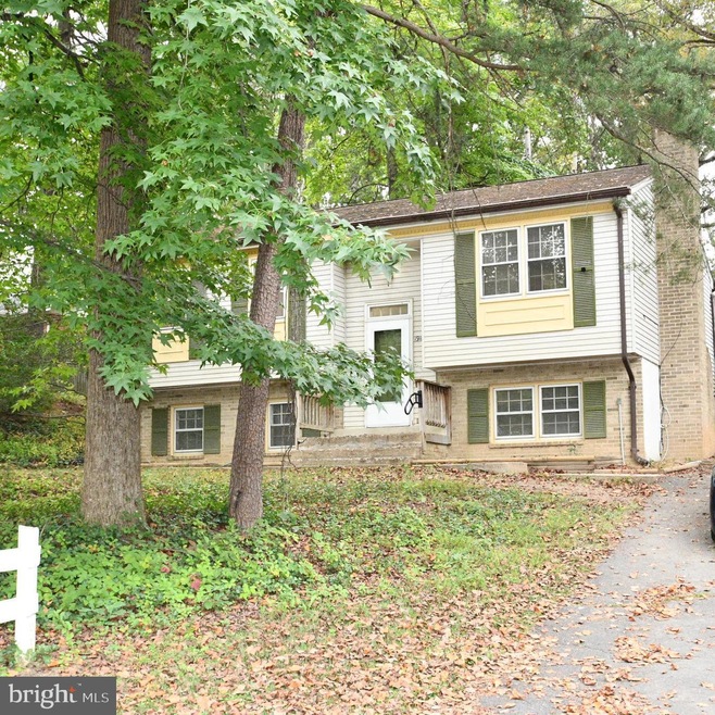 19107 Perry St, Triangle, VA 22172 - photo 1
