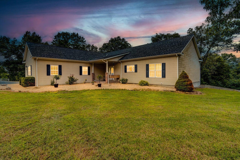 791 Lake Point Rd
