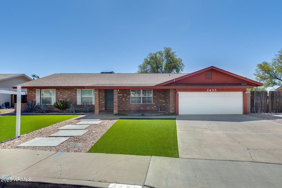 2433 E Enrose St, Mesa, AZ 85213 - photo 1