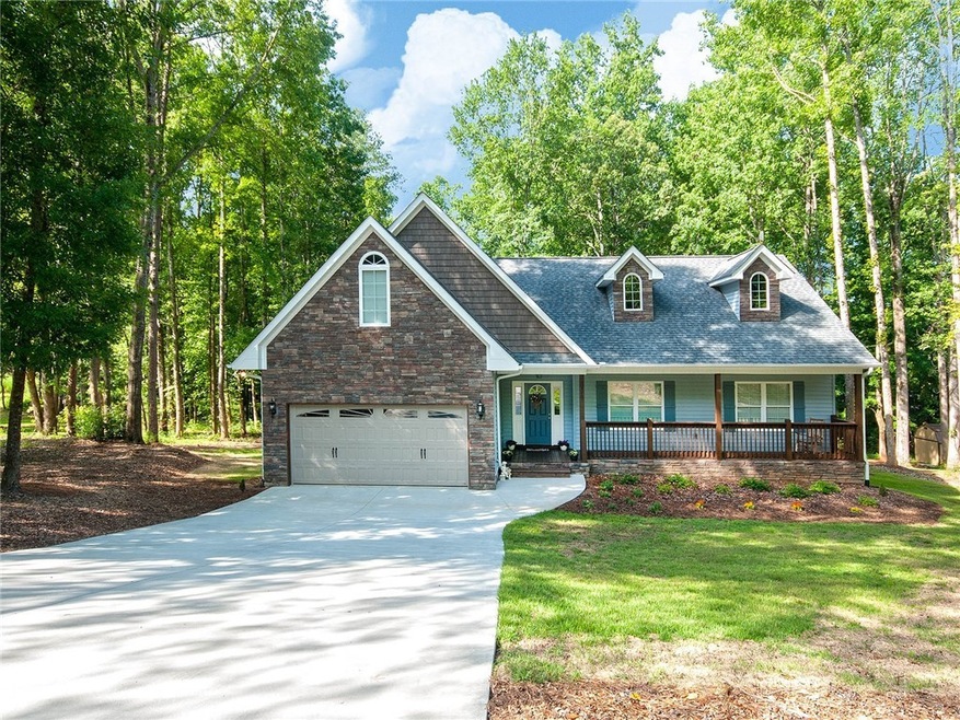 110 Gilstrap Dr, Liberty, SC 29657 - photo 1