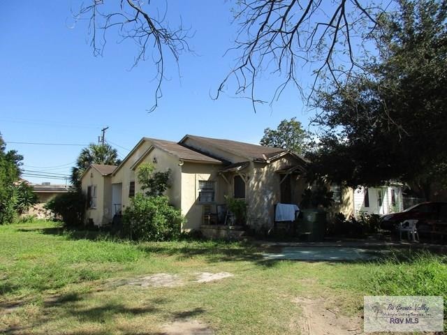 621 S Missouri Ave, Weslaco, TX 78596 - photo 1