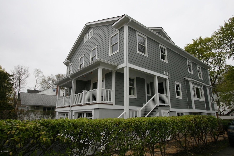 11 Hollow Wood Ln unit B, Greenwich, CT 06831 - photo 1