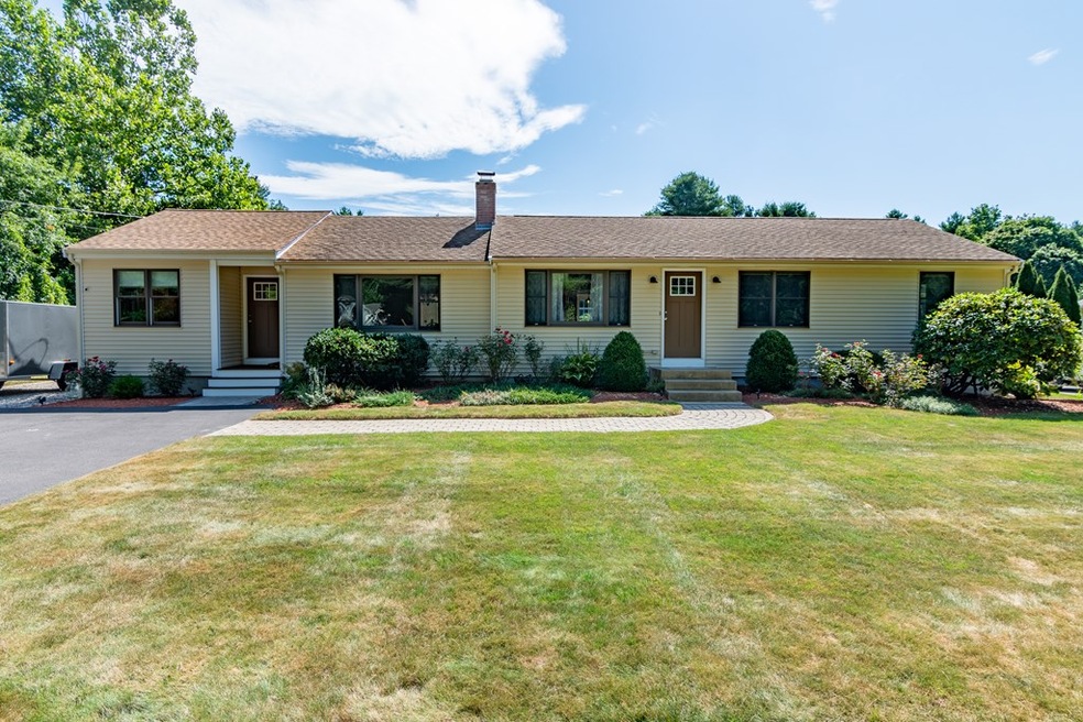 411 Taunton St, Wrentham, MA 02093 - photo 1