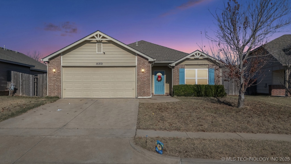 15201 E 109th St N, Owasso, OK 74055 - photo 1