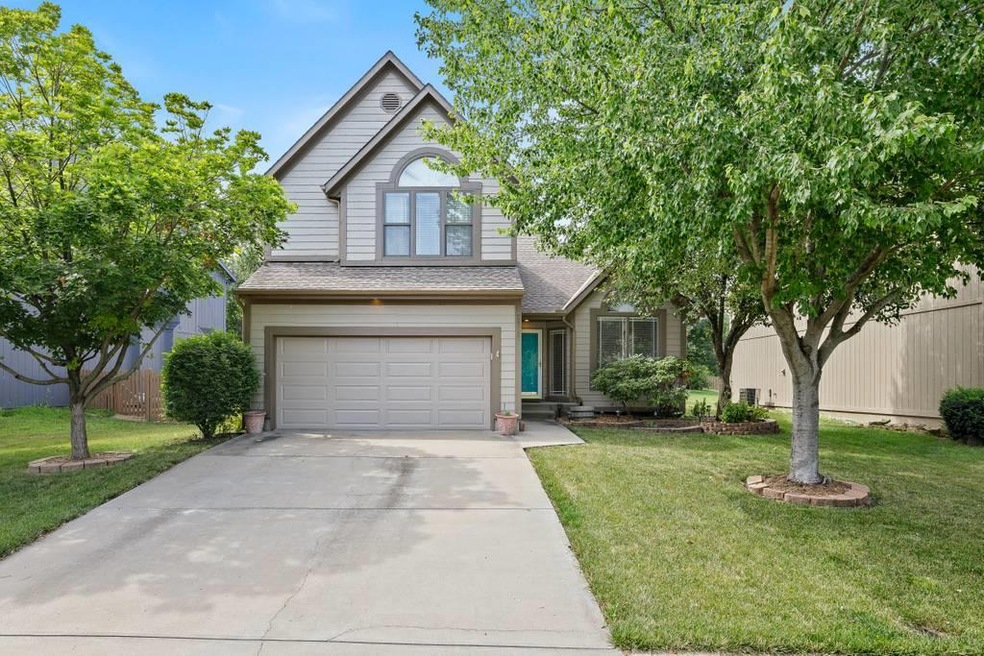 21717 W 54th St, Shawnee, KS 66226 - photo 1