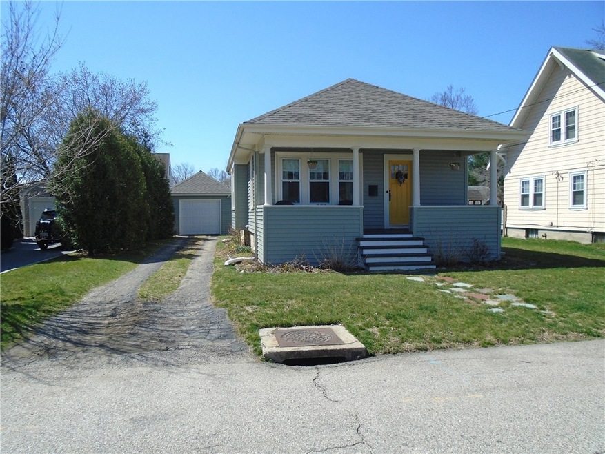 82 Chapmans Ave, Warwick, RI 02886 - photo 1