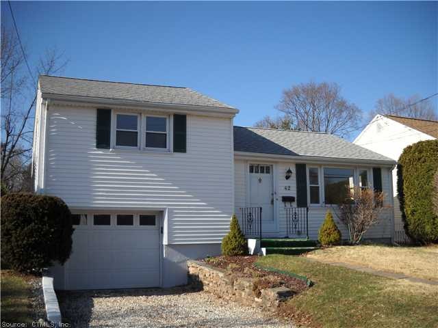 42 Crocker Ave, West Hartford, CT 06110 - photo 1