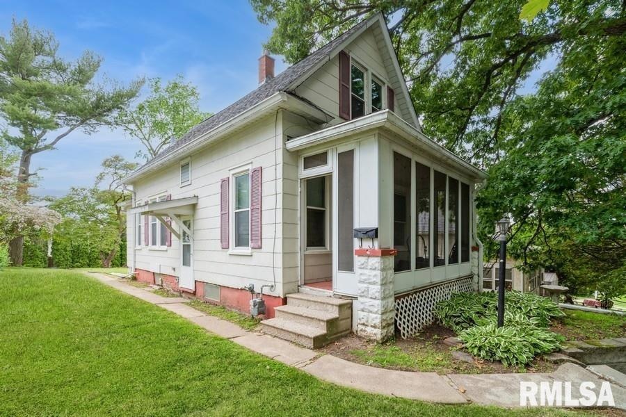 2308 18th Ave, Moline, IL 61265 - photo 1