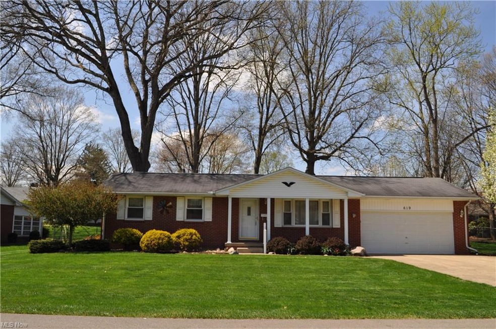 619 Charldon Ave SW Massillon.  Perry Township