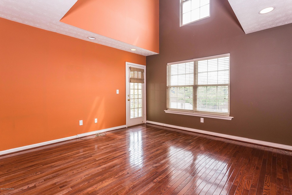 8339 Grand Trevi Dr unit 6001, Louisville, KY 40228 - photo 1