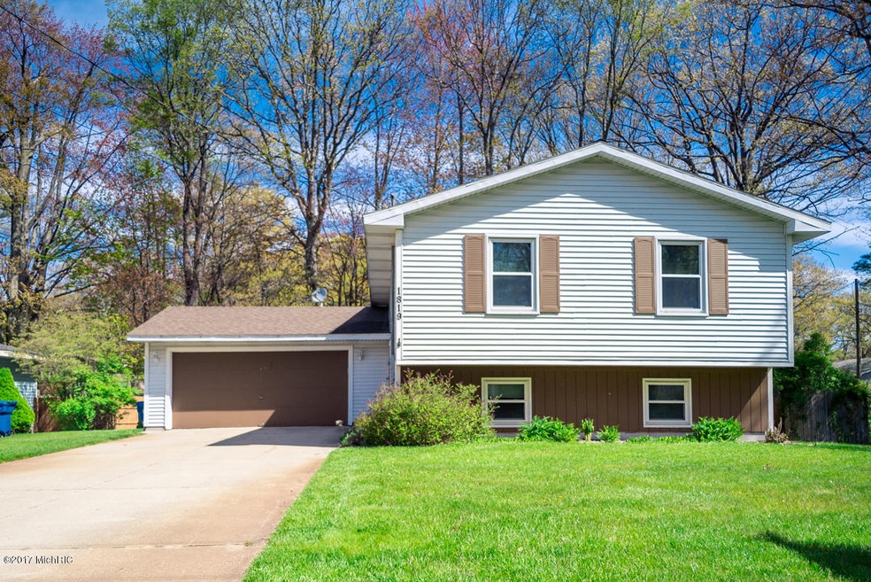1819 Robbins Rd_001