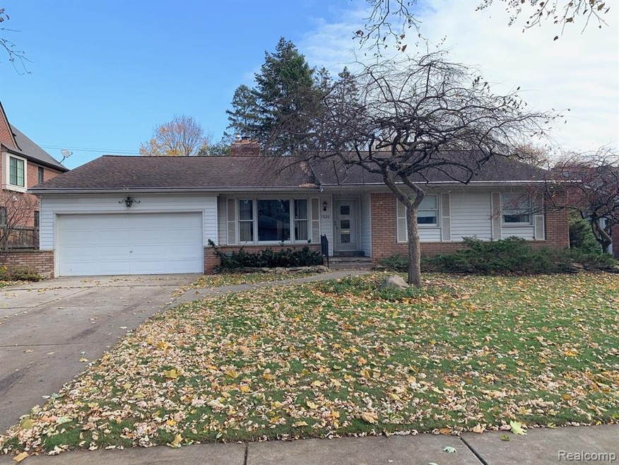 1320 Suffield.JPEG