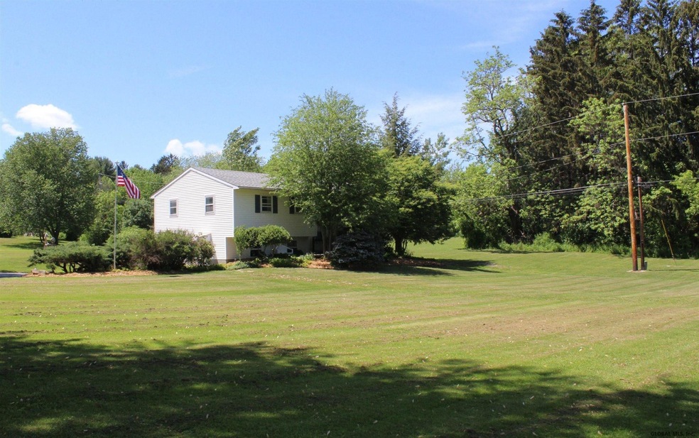 10 Keil Dr, Stuyvesant, NY 12173 - photo 1