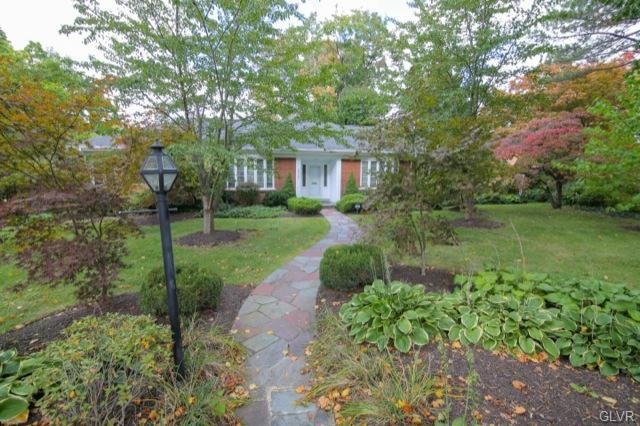 2923 Gordon St, Allentown, PA 18104 - photo 1