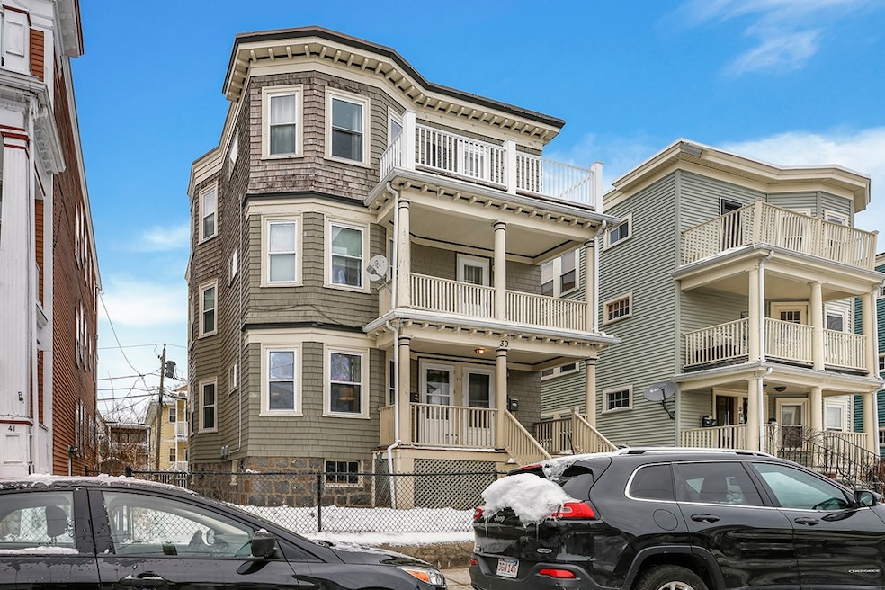39 S Munroe Terrace unit A, Boston, MA 02122 - photo 1