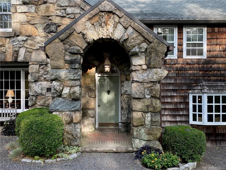 32 Lookout Rd, Tuxedo Park, NY 10987 - photo 1