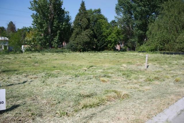 1533 Inverness Dr, Medford, OR 97504 - photo 1