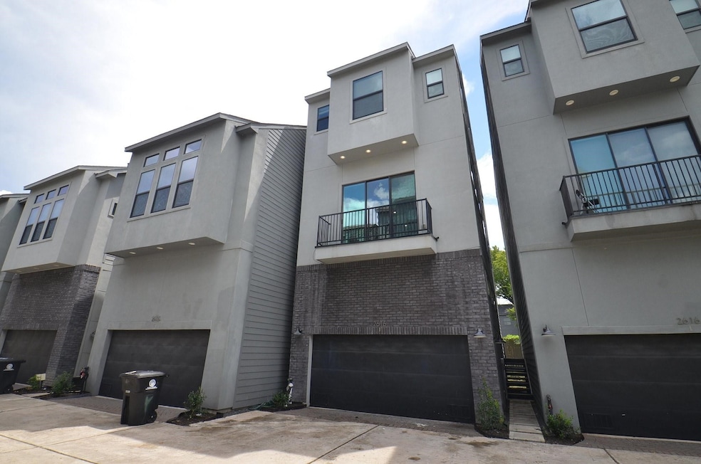 2616 Riverside Dr unit J, Houston, TX 77004 - photo 1