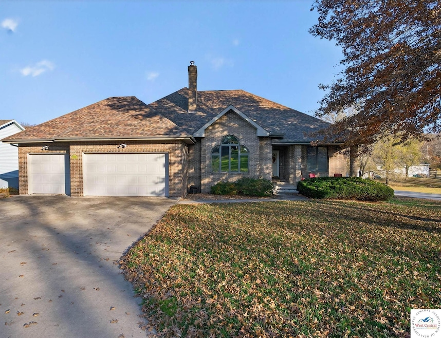 1602 Dorsey Ln, Warsaw, MO 65355 - photo 1