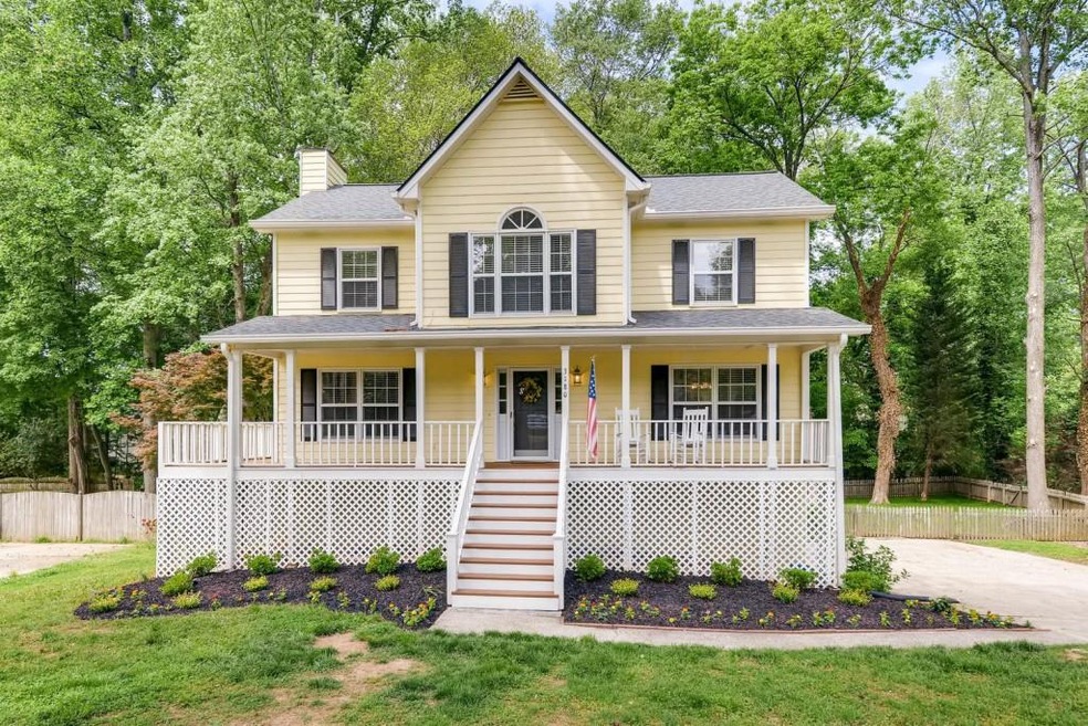 3180 Maple Lane - Charming Southern Living Home w/in walking distance of Downtown Alpharetta