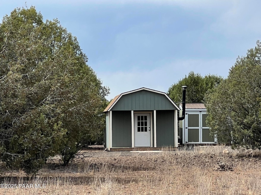 40850 N Stagecoach Blvd, Ash Fork, AZ 86320 - photo 1