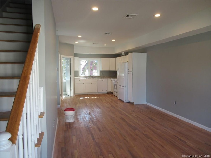 1613 New Haven Ave unit 3A, Milford, CT 06460 - photo 1