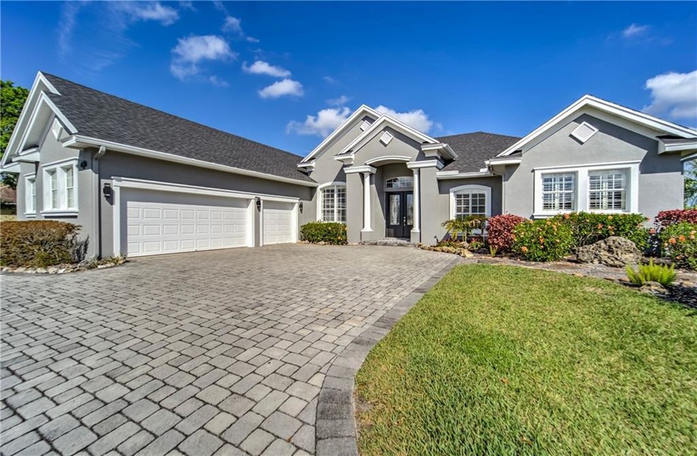 Beautiful Front Elevation of the House!