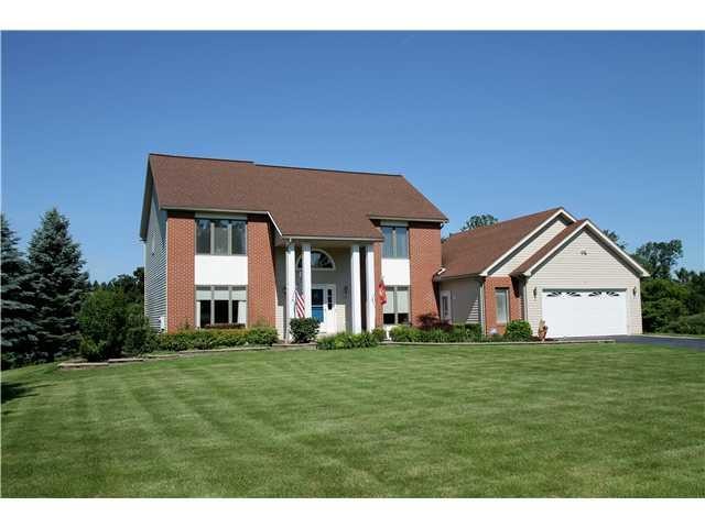 Exterior Front Welcome to 17 Hawks View in scenic 